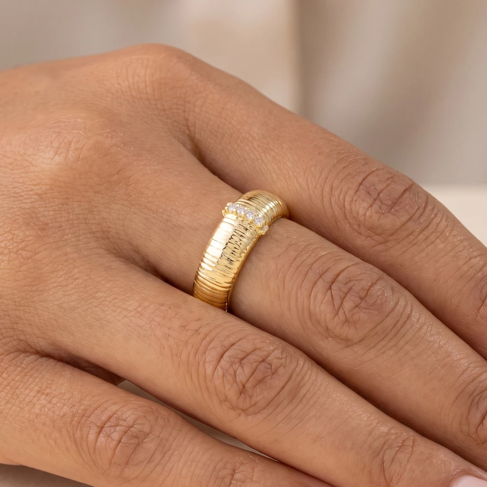 Ribbed Texture Dome Band Ring With Cz Bar