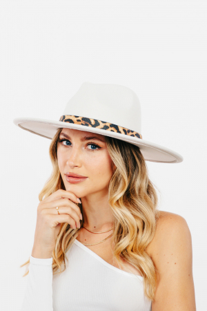 Leopard Strap Flat Brim Fedora Hat