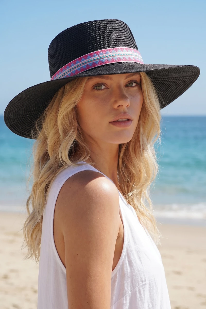 Braided Straw Flat Crown Geometric Band Boater Hat