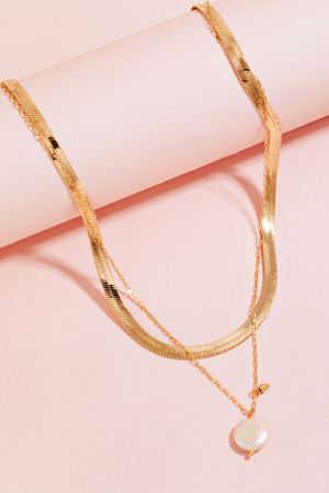 Pearl Disc Pendant Layered Necklace Set