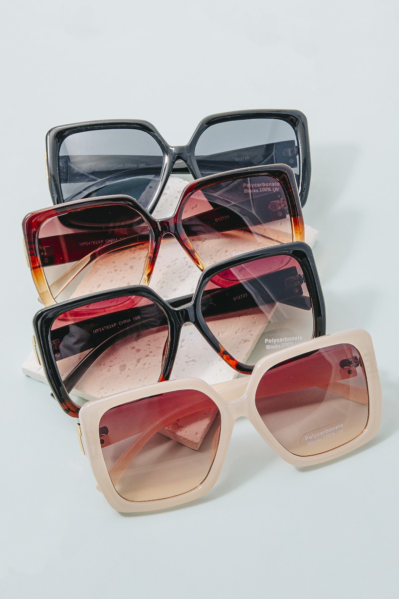 Large Tortoise Frame Square Sunglasses Set