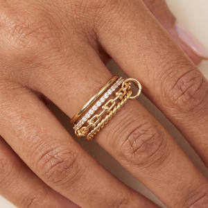 Four Piece Cz Pave And Chain Link Stackable Ring Set