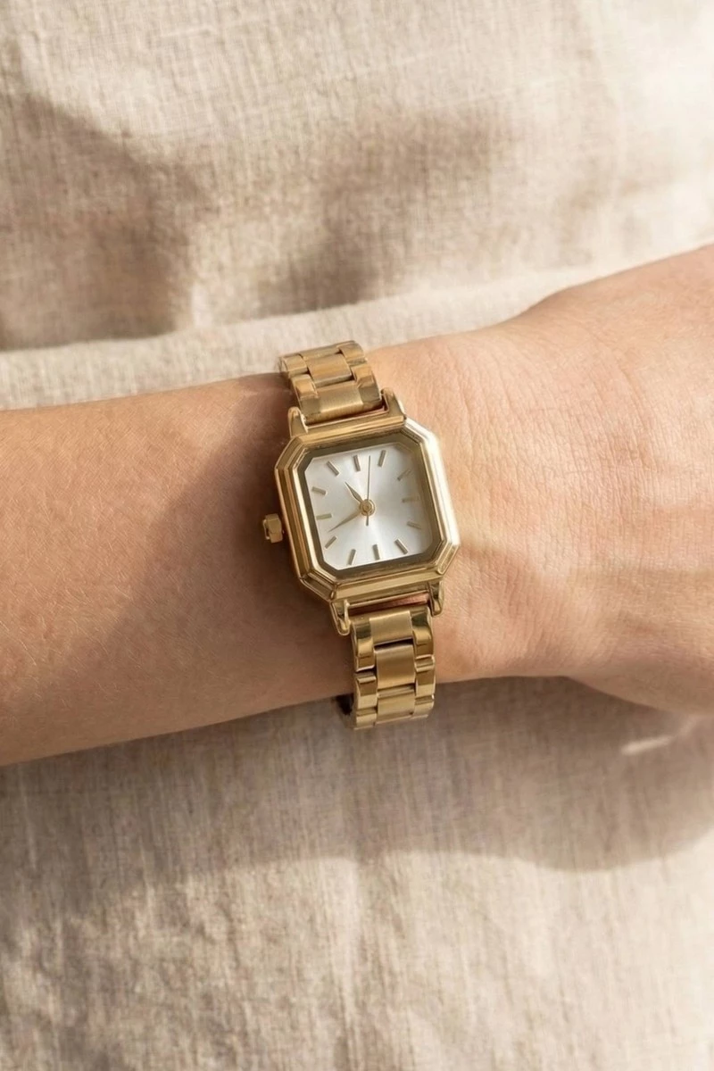 Polished Metallic Band Retro Octagonal Square Watch