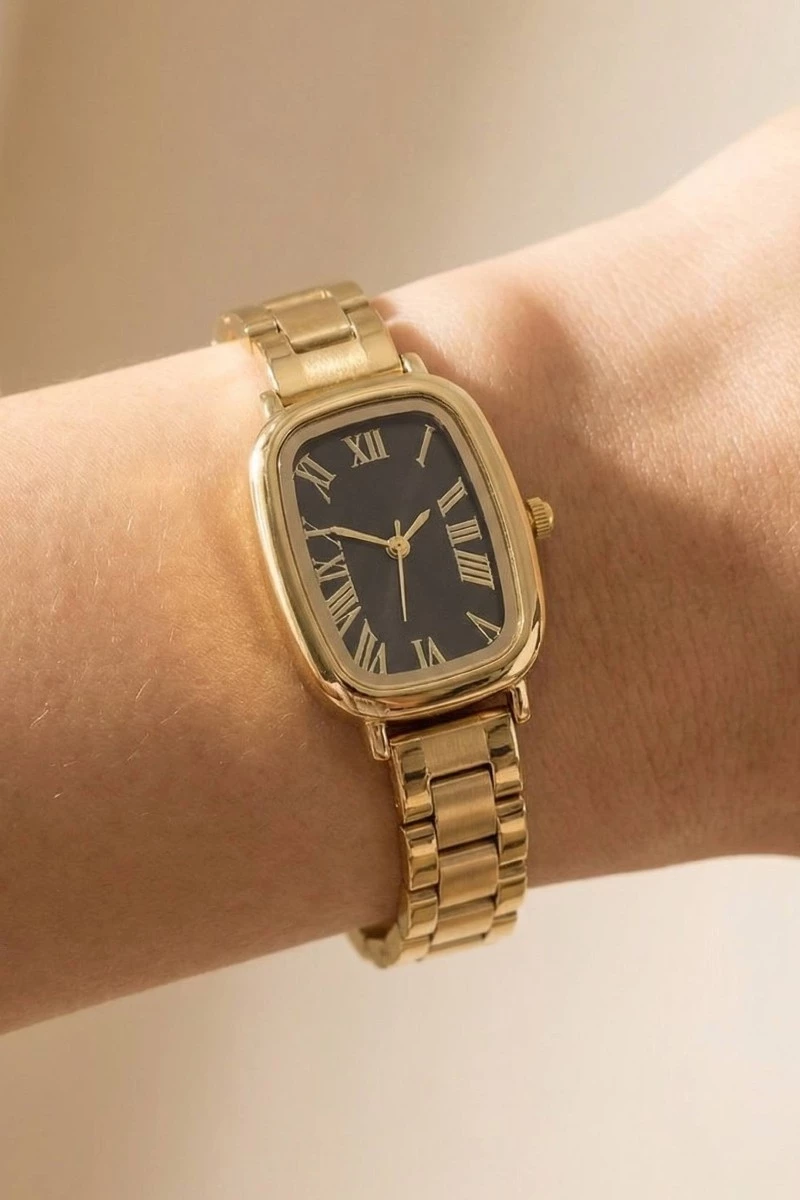 Polished Metallic Band Classic Cushion Square Watch