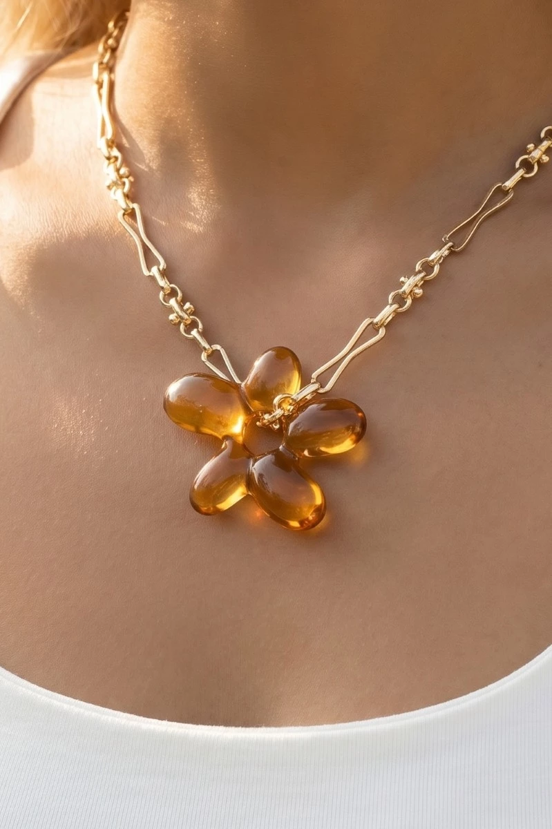 Abstract Resin Flower Pendant Necklace