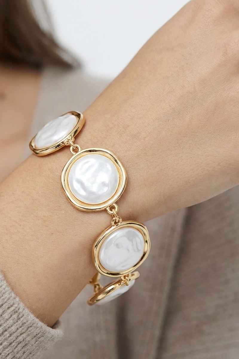 Large Pearl Disc Link Chain Bracelet