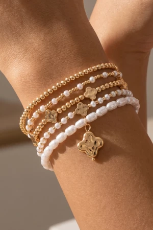 Clover Charm Pearl Stretch Bracelet Set