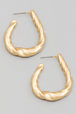 Metallic Twist Oval Hoop Earrings