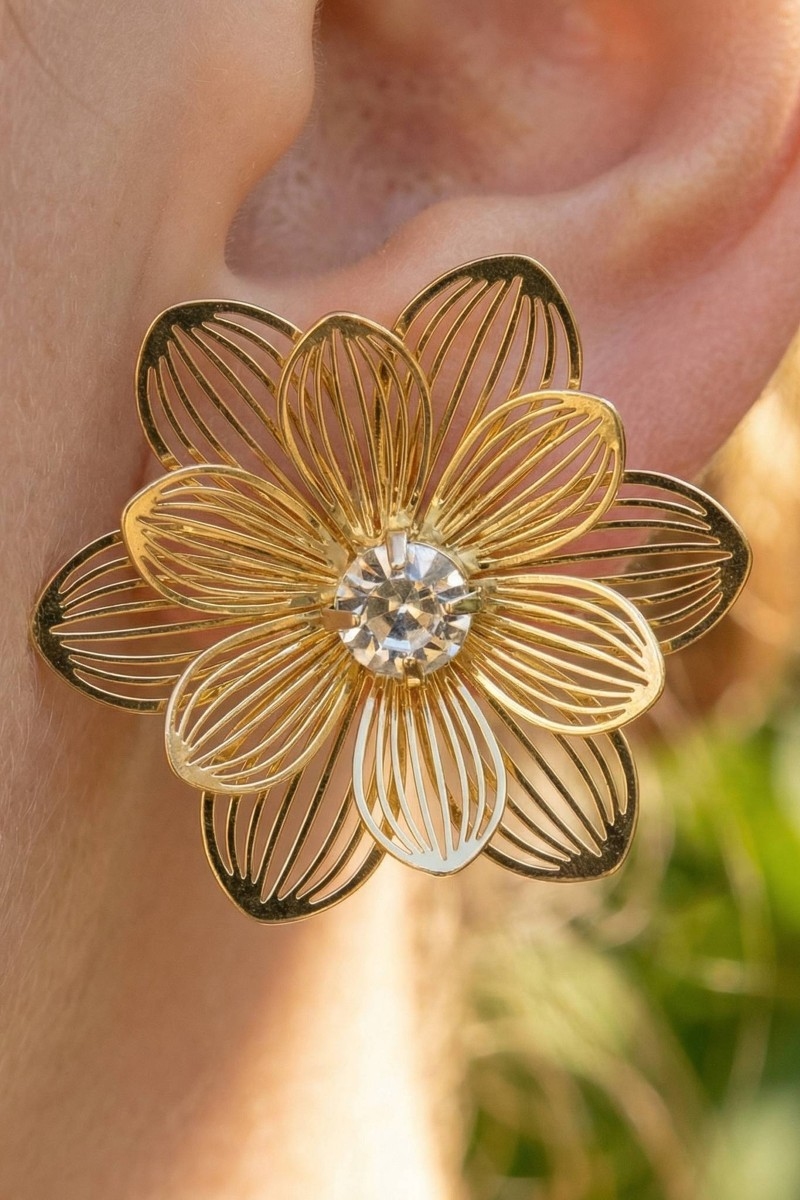 Gold Filigree Daisy Flower Stud Earrings With Crystal Center