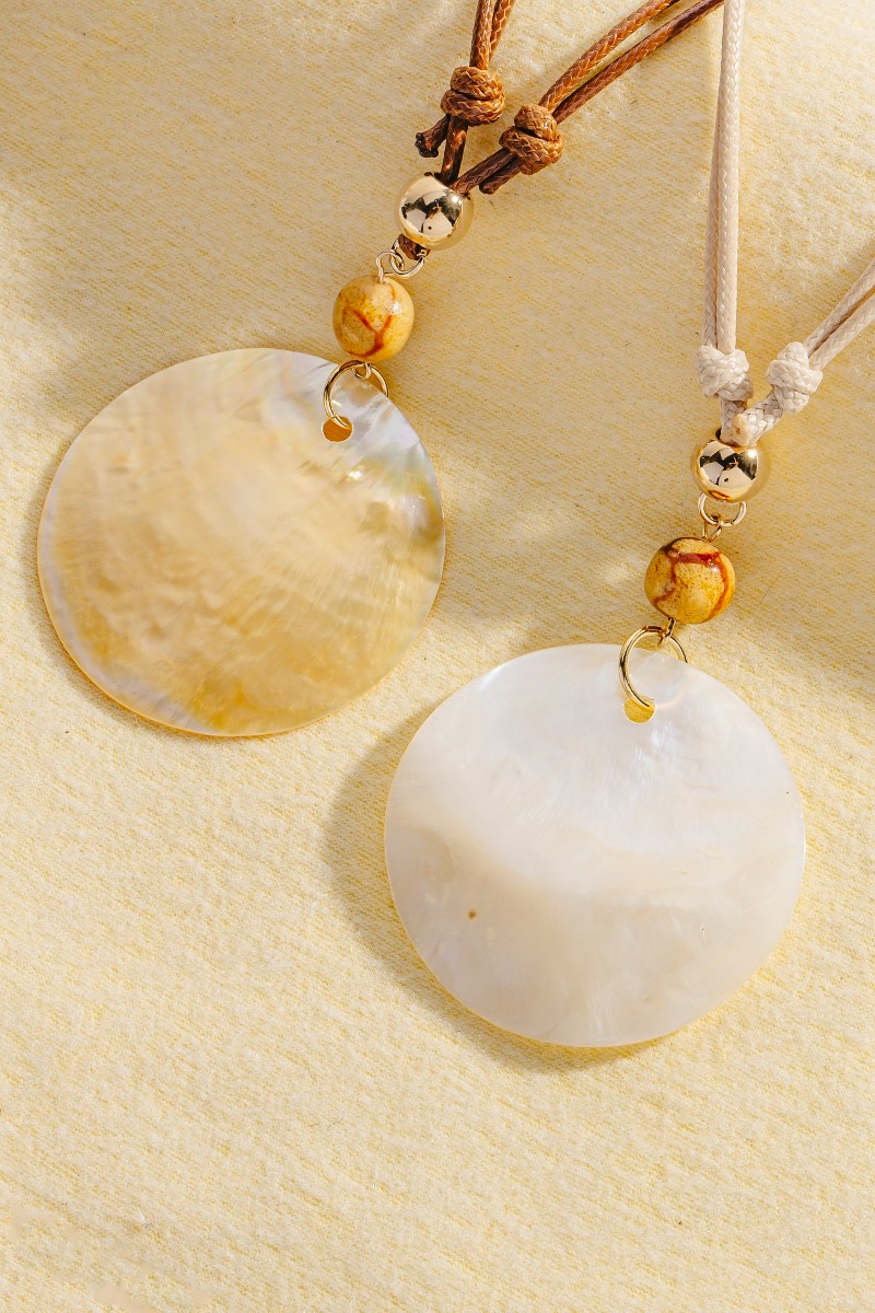 Large Sea Shell Disc Pendant And Beads Layered Cord Necklace