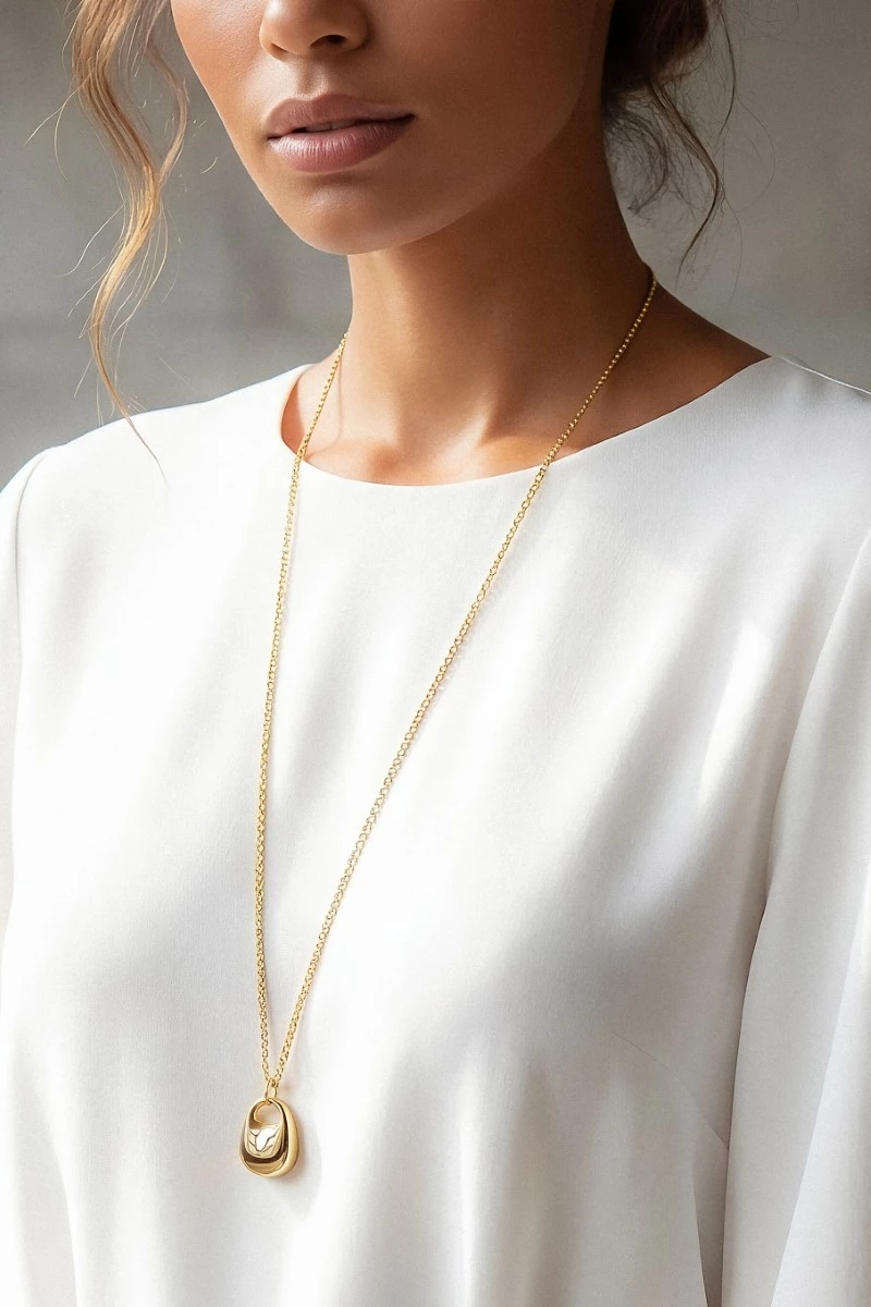 Oval Pendant Long Chain Necklace