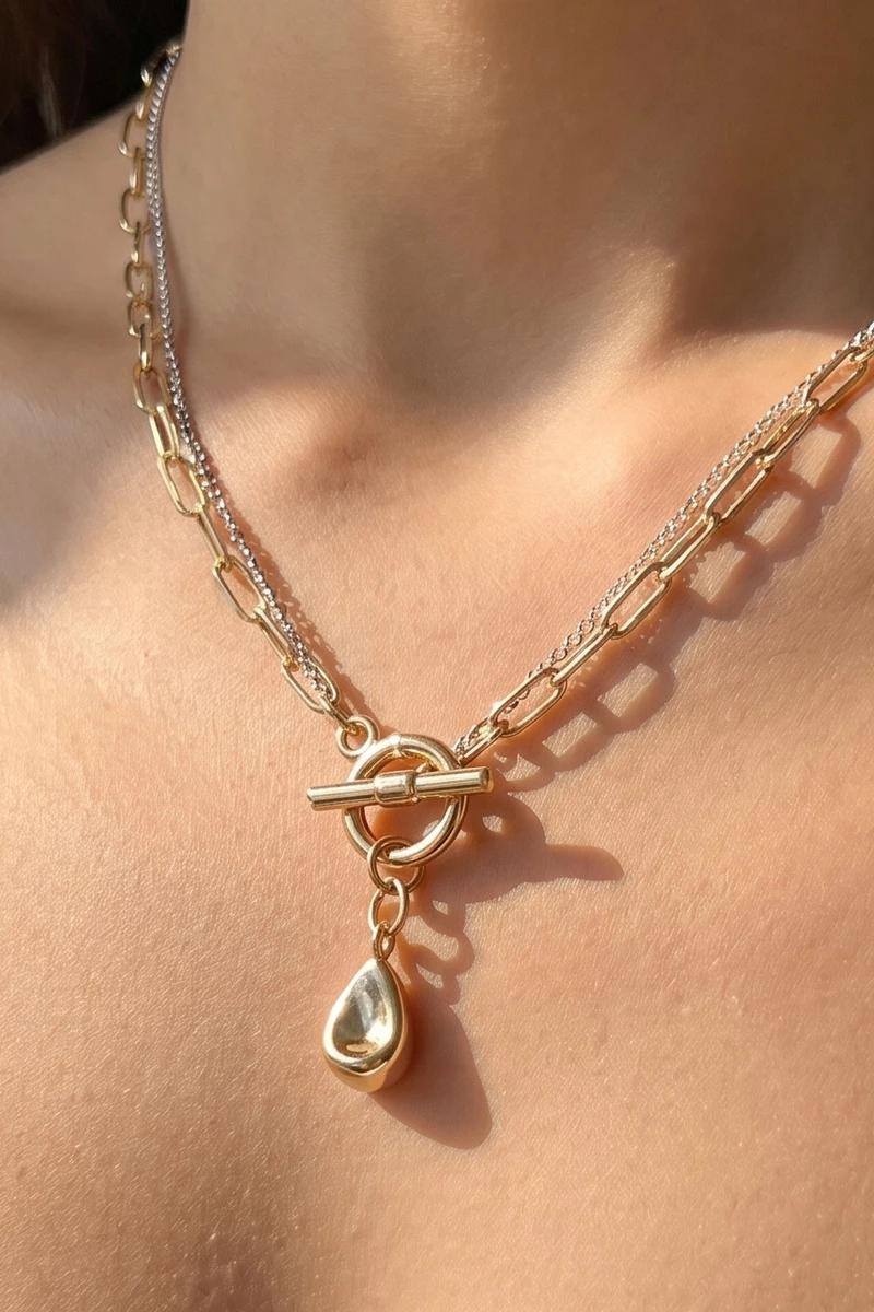 Double Chain Toggle Pearl Teardrop Necklace