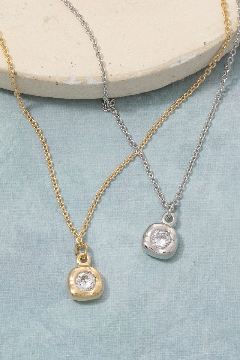 Molten Cz Round Pendant Necklace
