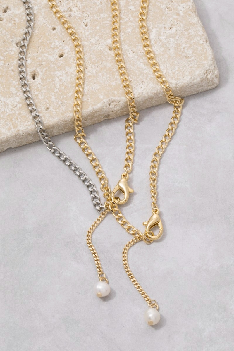 Curb Chain Pearl Drop Lariat Necklace
