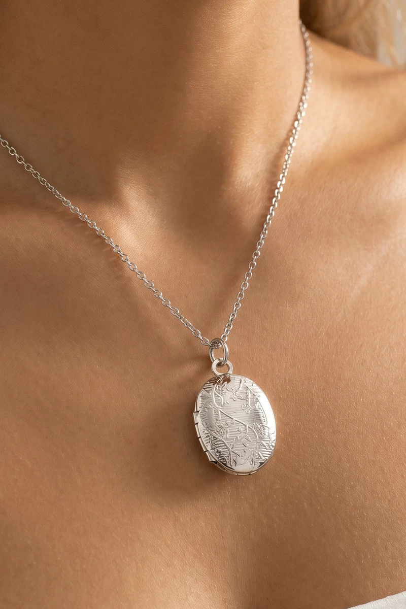 Dainty Cable Chain Embossed Oval Locket Necklace