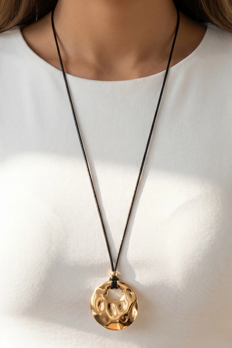 Hammered Open Circle Cord Necklace