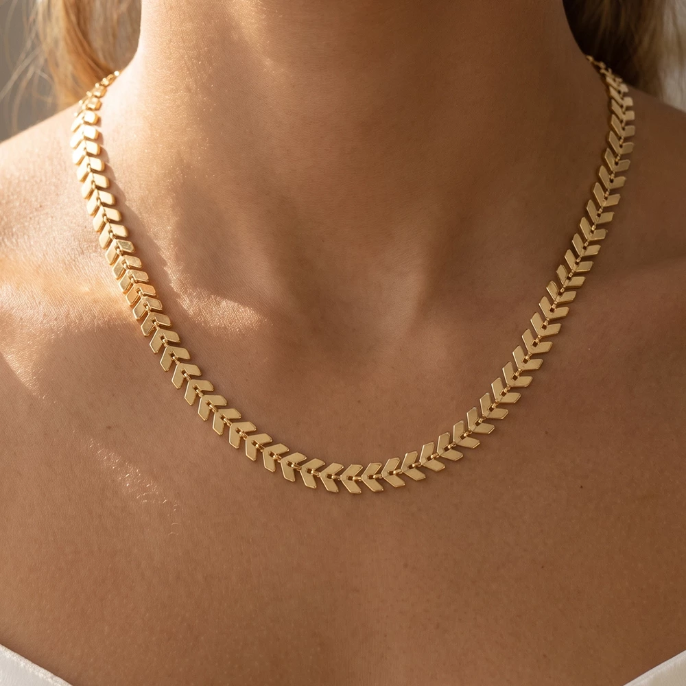 Chevron Leaf Link Chain Necklace