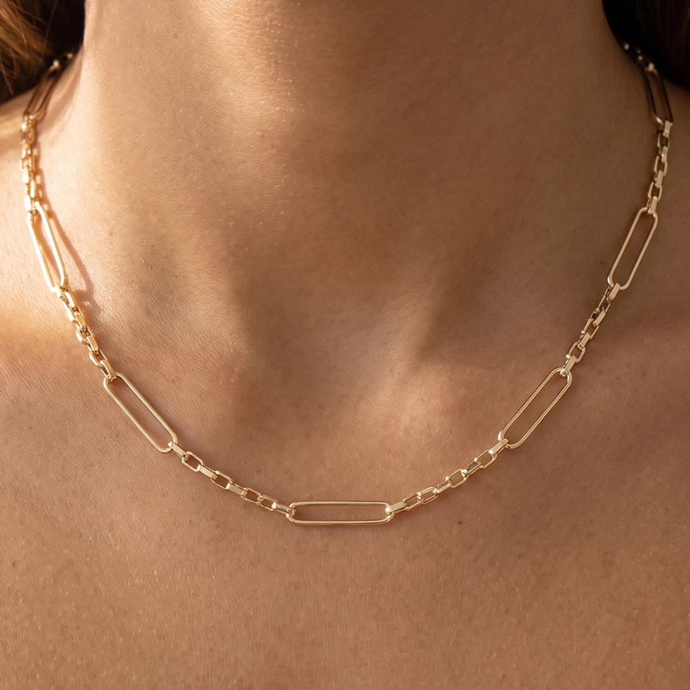 Paperclip And Box Link Station Chain Necklace