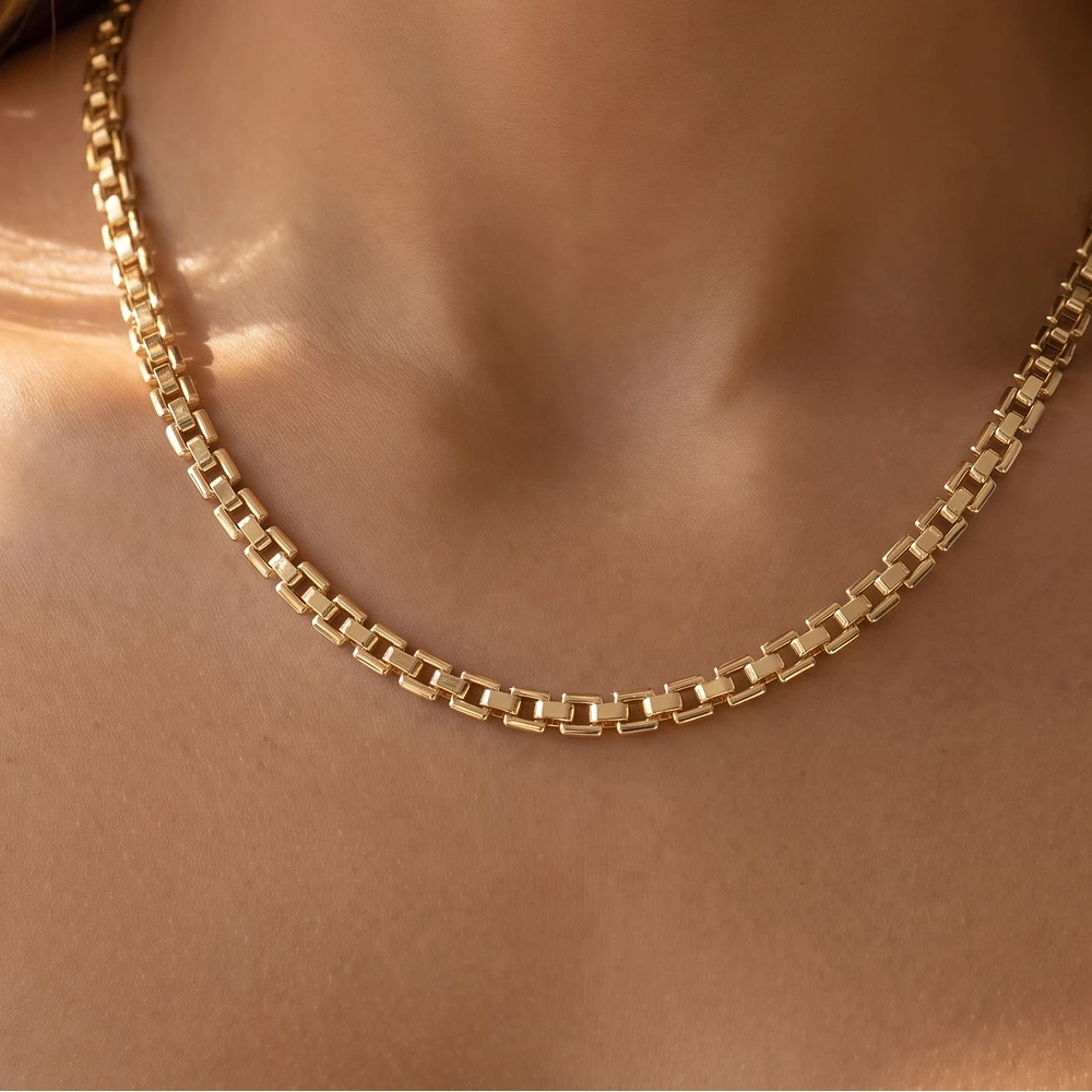 Wide Flat Panther Link Chain Necklace