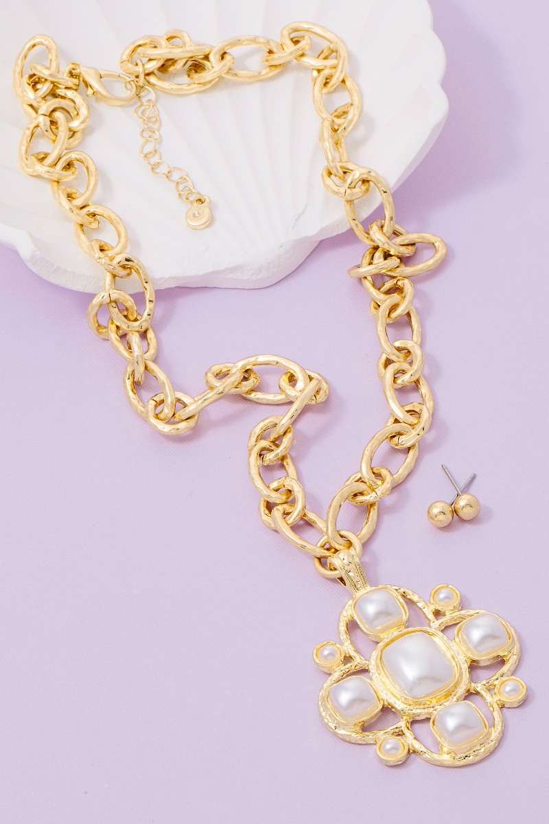 Chain Link Clover Stone Statement Necklace