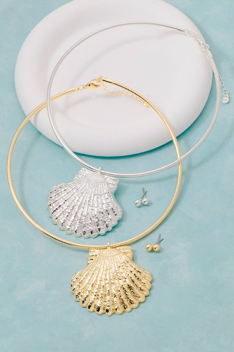 Seashell Pendant Choker Necklace