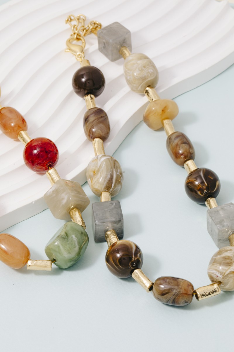 Resin Stones And Metallic Accent Beaded Necklace