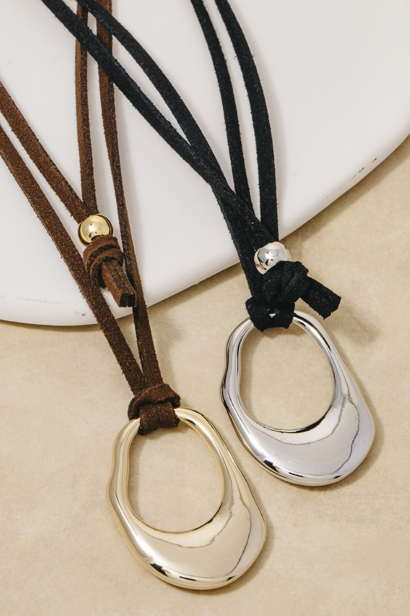 Hammered Oval Suede Cord Necklace