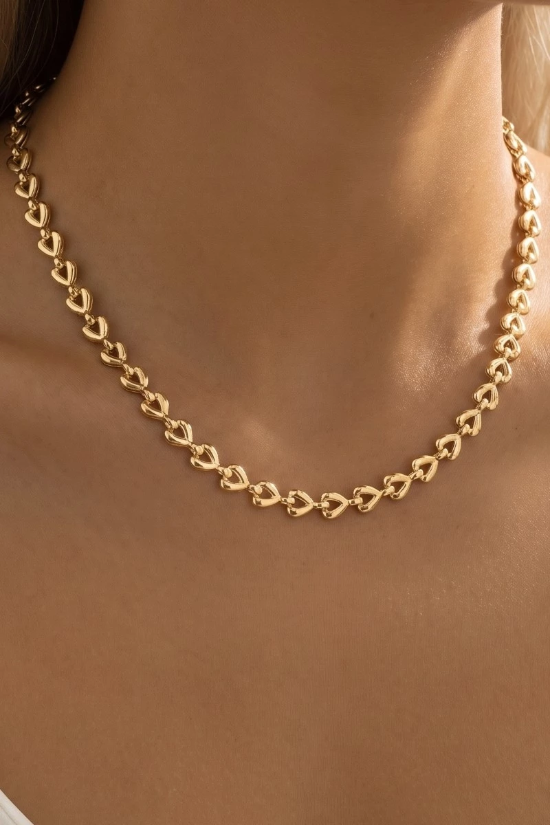 Metallic Heart Classic Chain Necklace