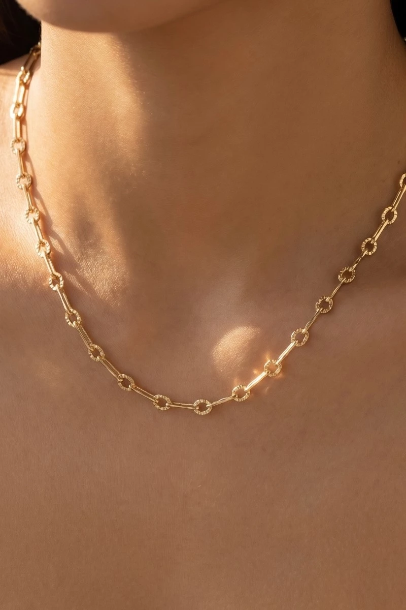 Bar And Ring Link Station Chain Necklace