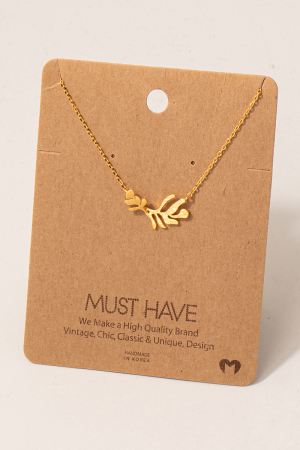 Ornate Mini Leaf Pendant Necklace
