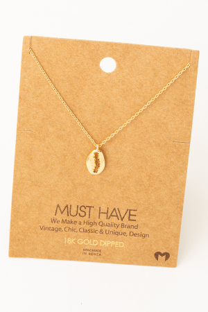 Metallic Cowrie Shell Pendant Necklace