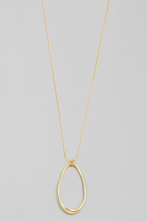 Oval Cutout Pendant Necklace