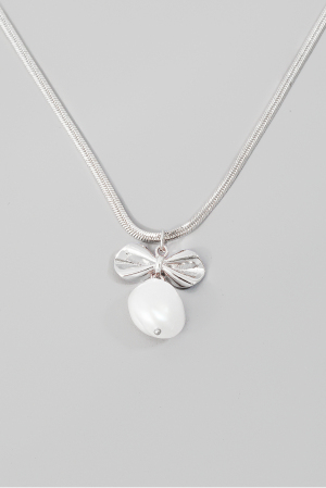 Pearl And Ribbon Bow Pendant Chain Necklace