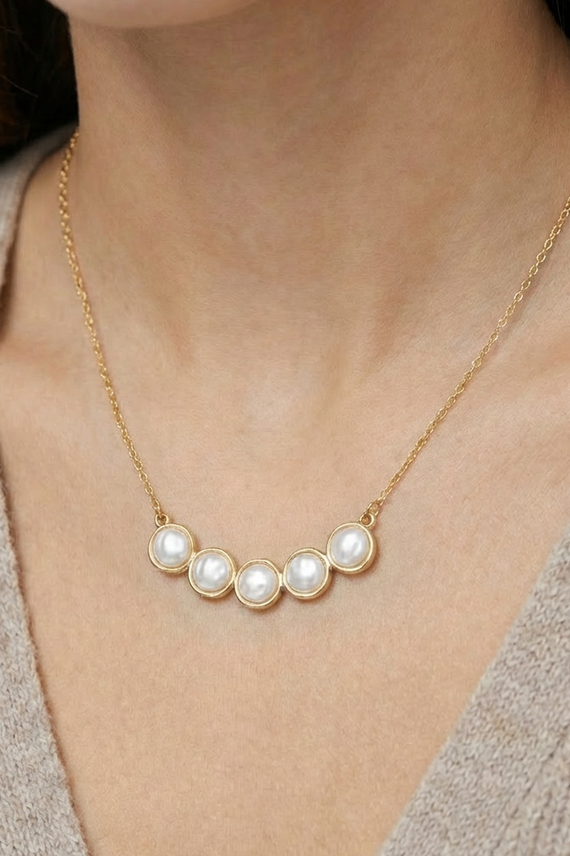 Pearl Disc Bar Pendant Necklace