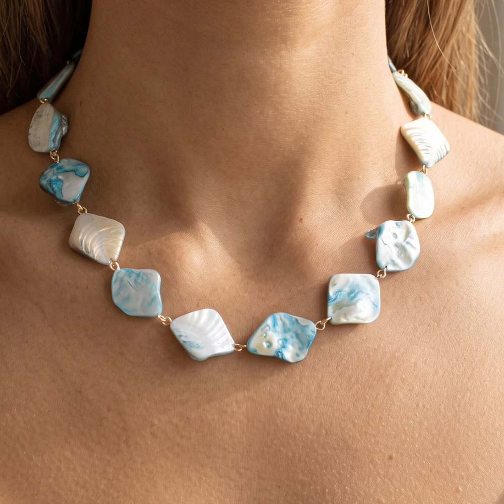 Shell Slab Station Necklace