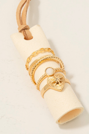 5Pc Mixed Size Heart Band Rings Set