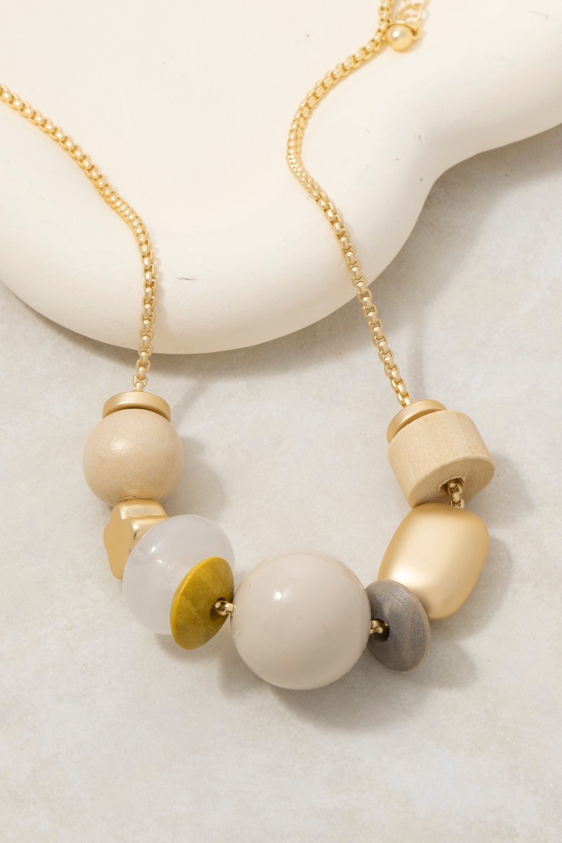 Assorted Resin And Metallic Beads Box Chain Necklace