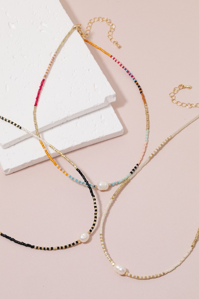 Dainty Seed Beaded Pearl Charm Necklace