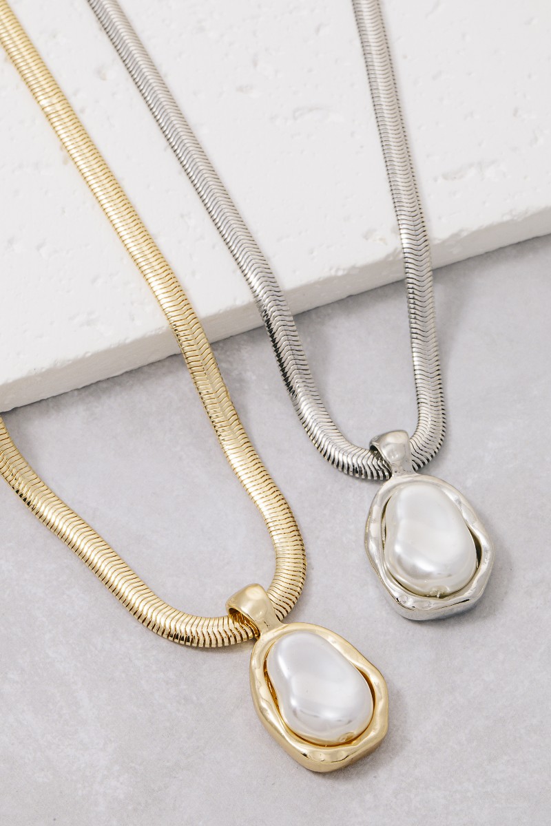 Pearl Pendant Herringbone Chain Necklace