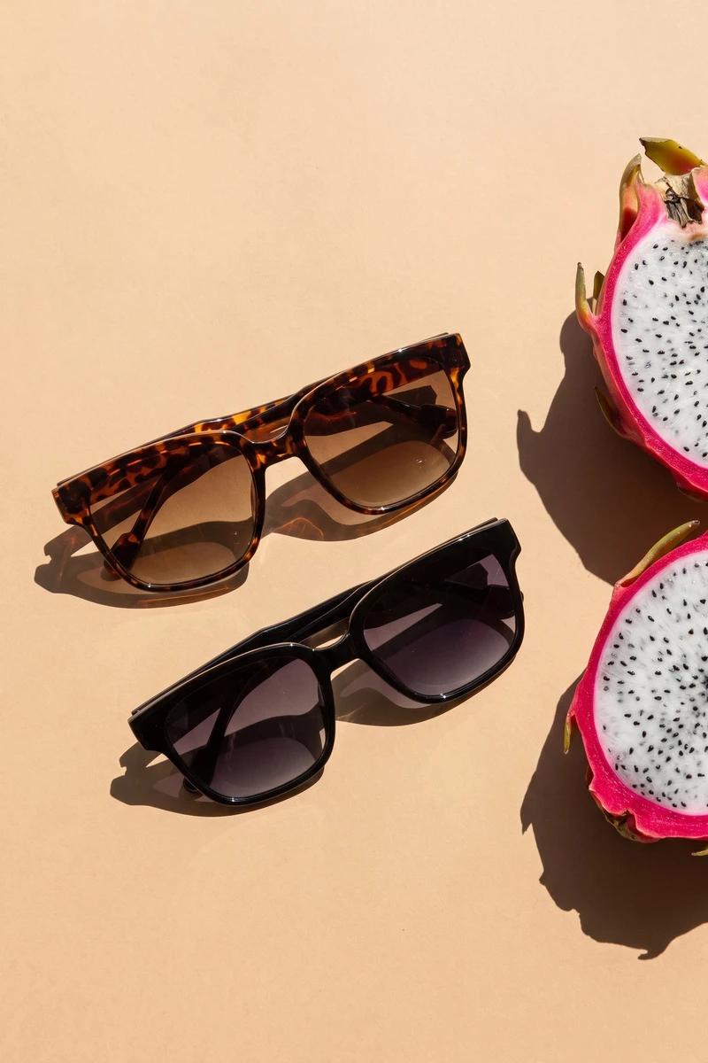 Bold Flat Top Square Frame Sunglasses