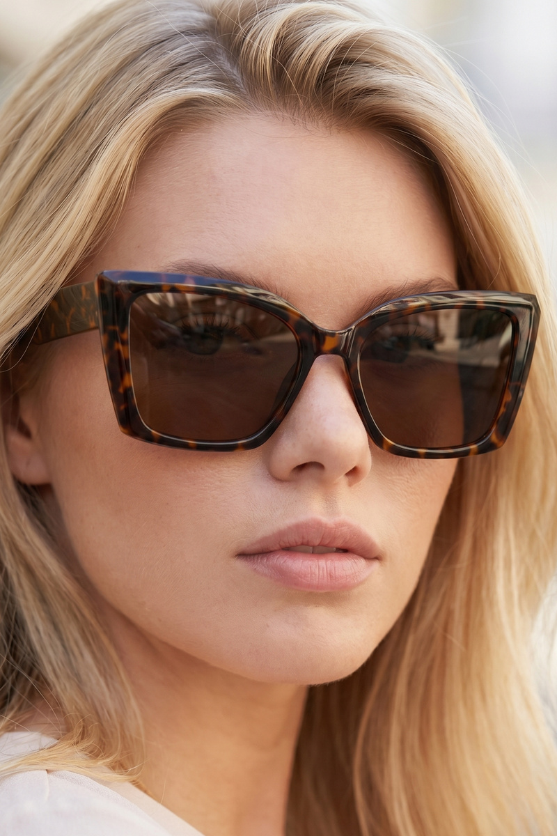 Oversized Square Cat Eye Polarized Sunglasses