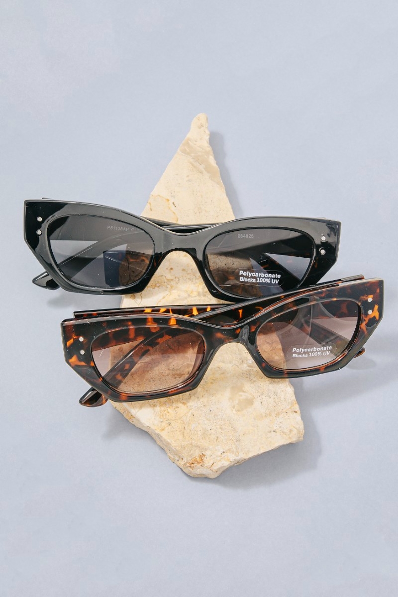 Angular Cat Eye Rivet Detail Sunglasses Set