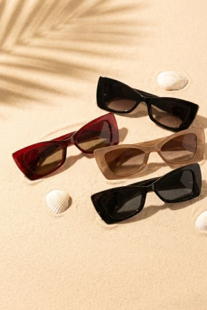 Bold Angular Cat Eye Wire Brow Sunglasses