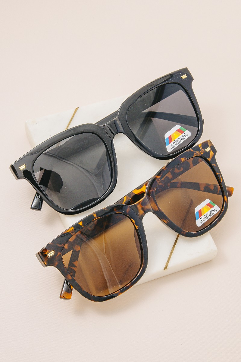 Classic Square Frame Sunglasses Set