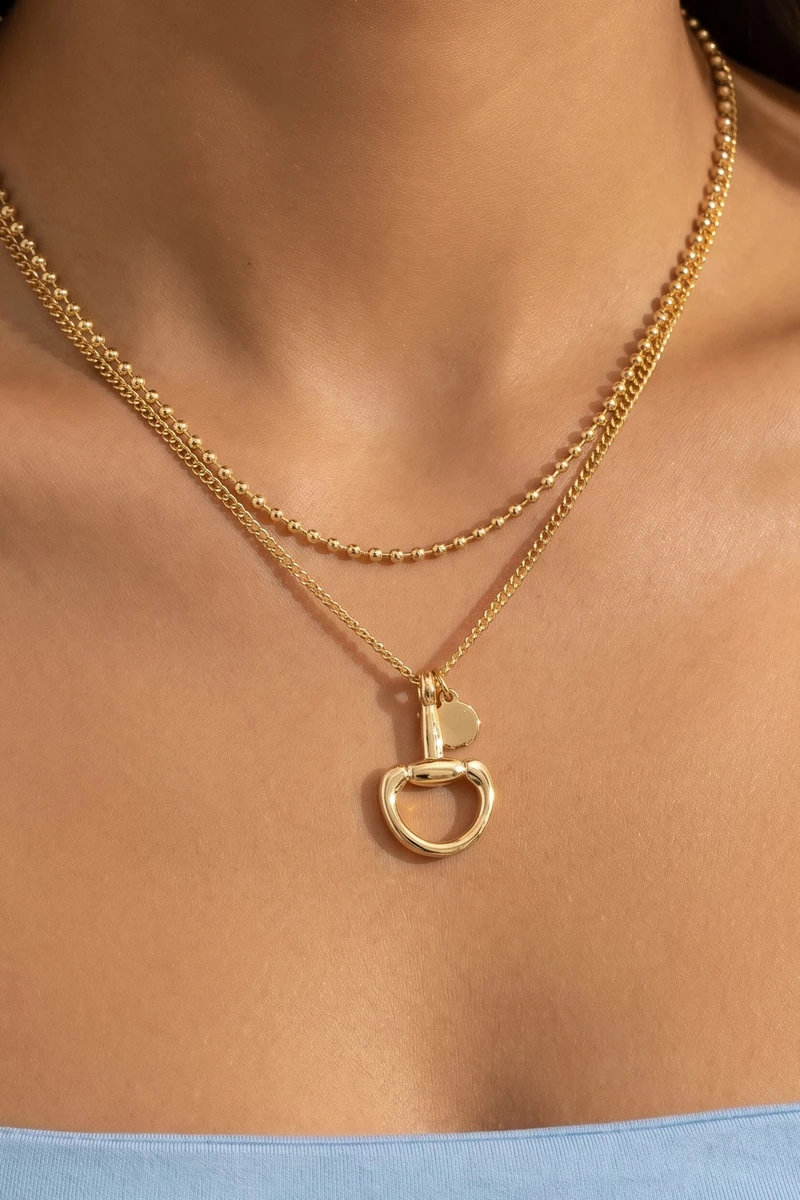 Layered Chain Horsebit Pendant Necklace