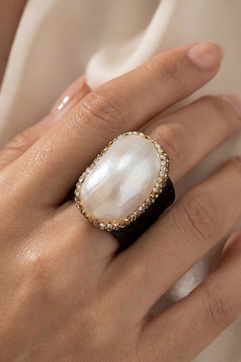 Irregular Shaped Pearl With Leather Band Statement Ring