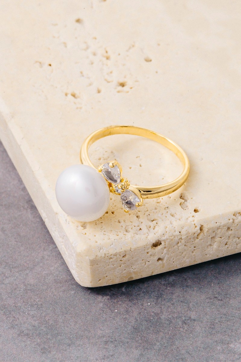 Pearl Statement Ring