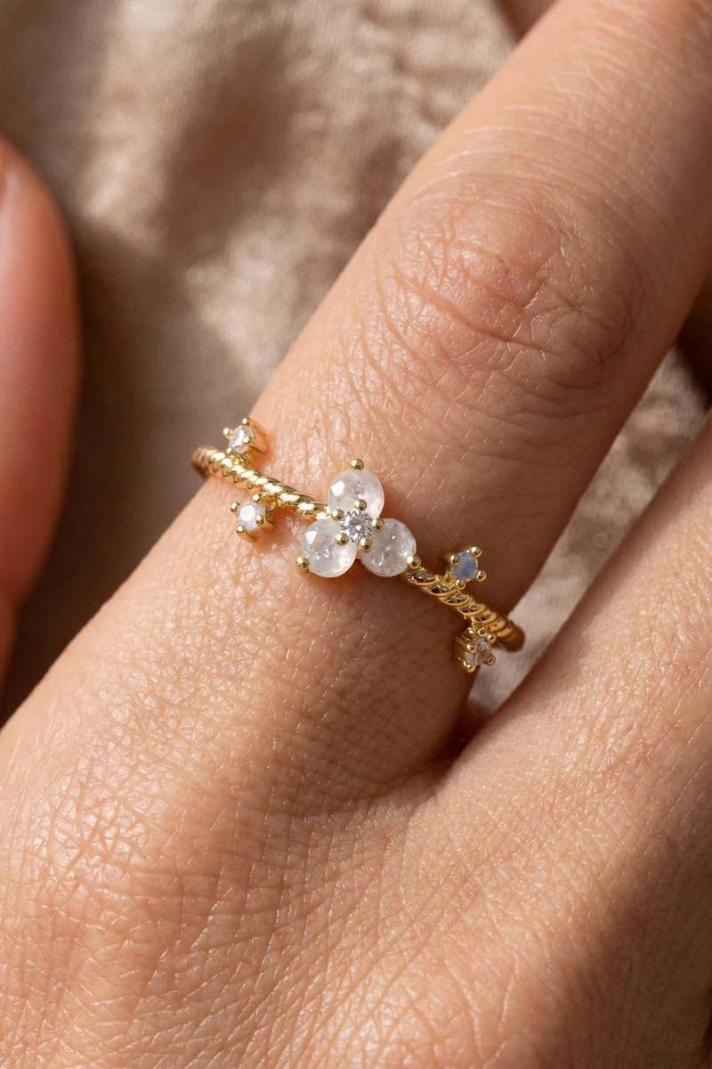 Cz Mixed Stone Cluster Twisted Band Ring