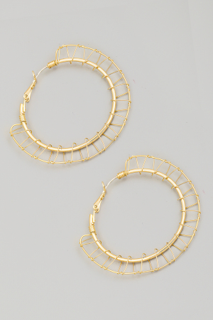 Thin Wire Frame Hoop Earrings