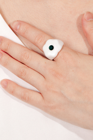 Floral Resin Emerald Rhinestone Fashion Ring